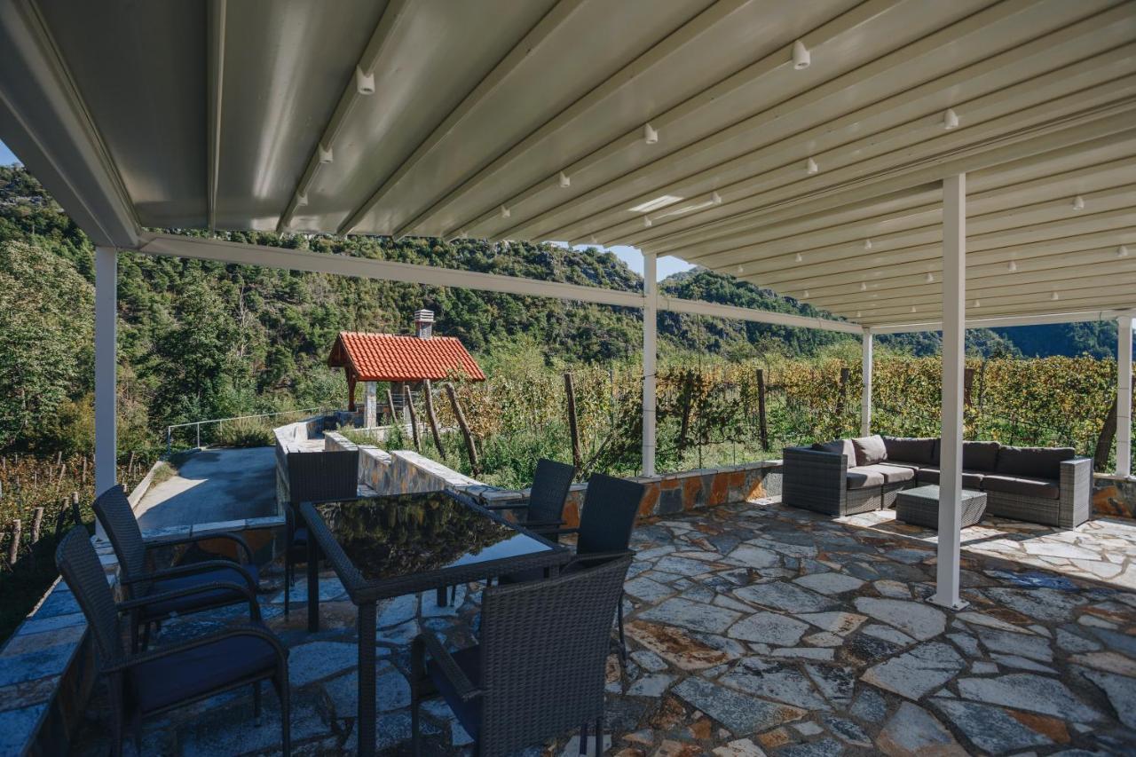 Eco Winery Lipovac Apartments Цетине Экстерьер фото
