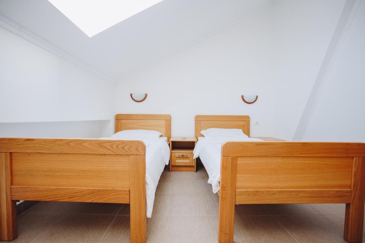 Eco Winery Lipovac Apartments Цетине Экстерьер фото