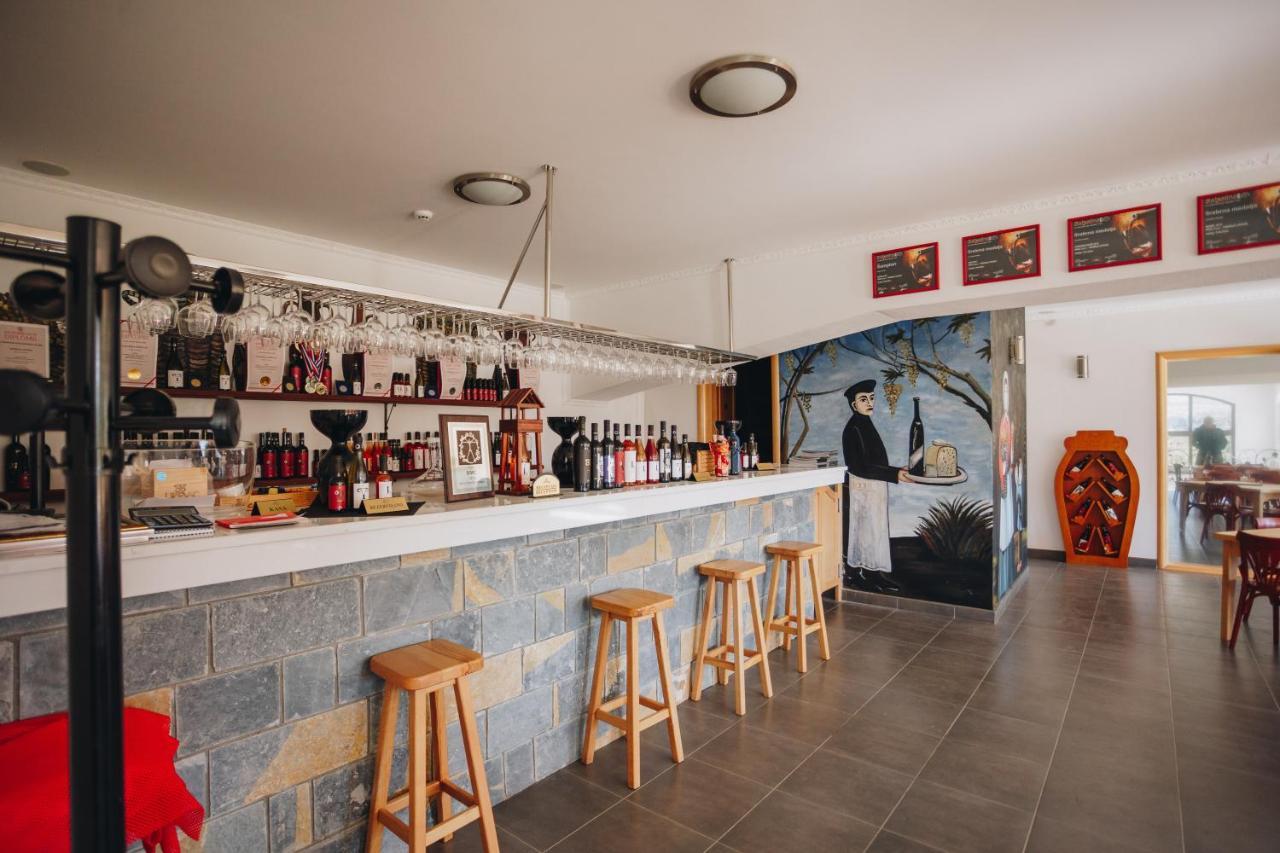 Eco Winery Lipovac Apartments Цетине Экстерьер фото
